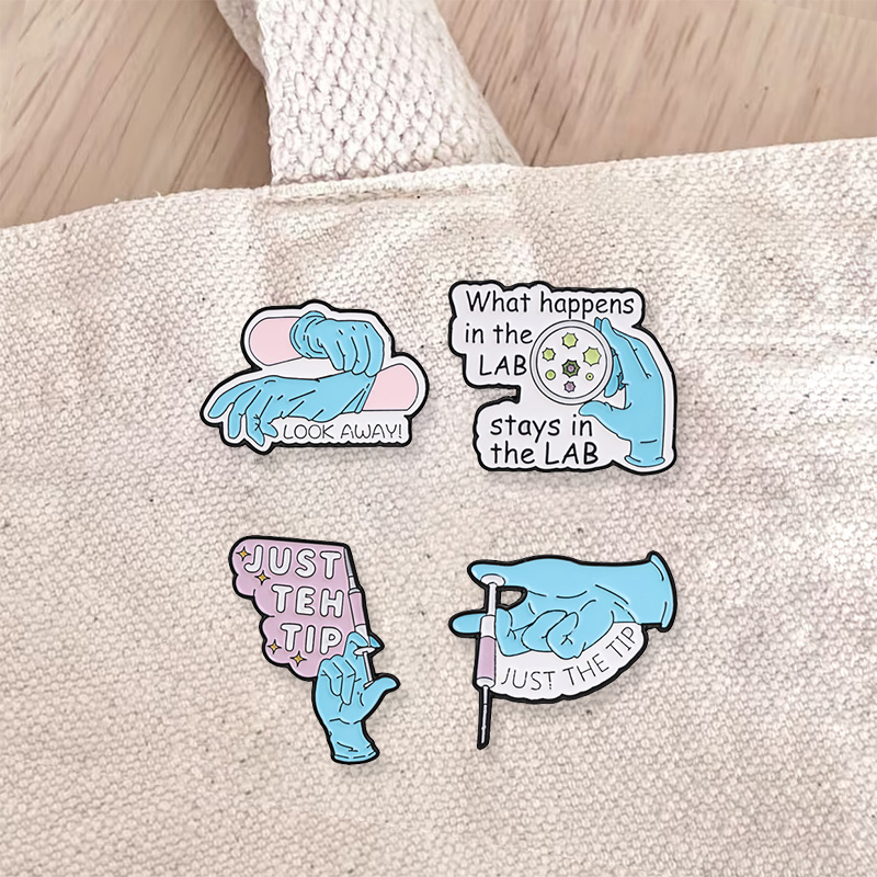 Medical Lab Humor - Pin de Esmalte com Citação Engraçada